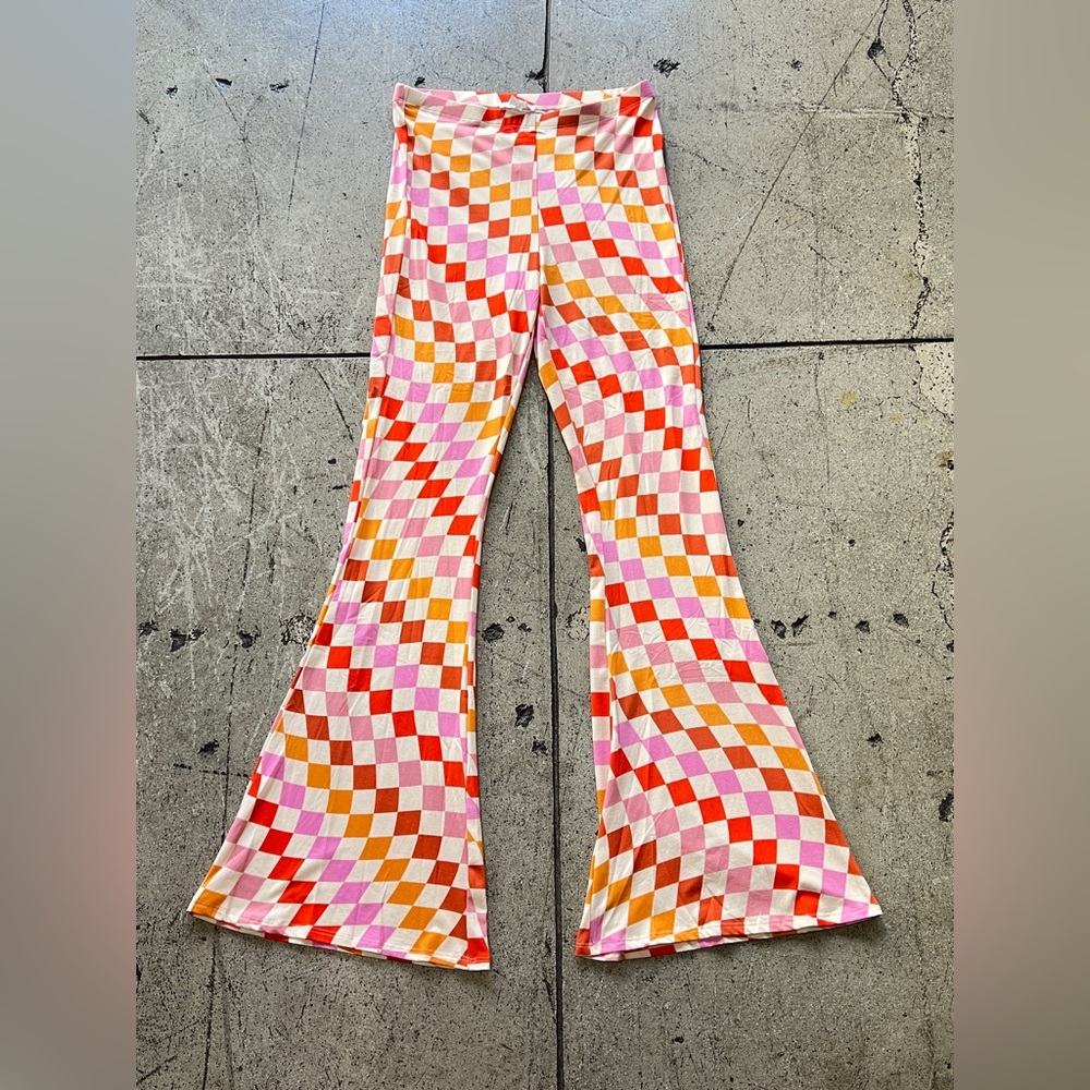💚 2864. Checkered Orange Flared Pants